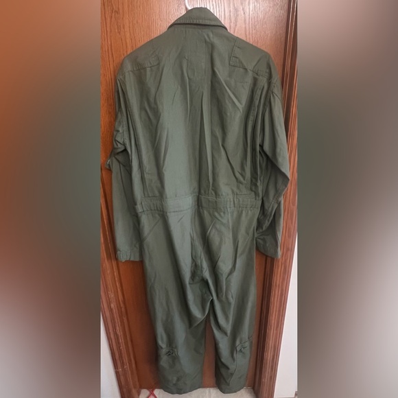 1990’s to 2000’s style Air Force Flight Suit Size 42R - Picture 3 of 3
